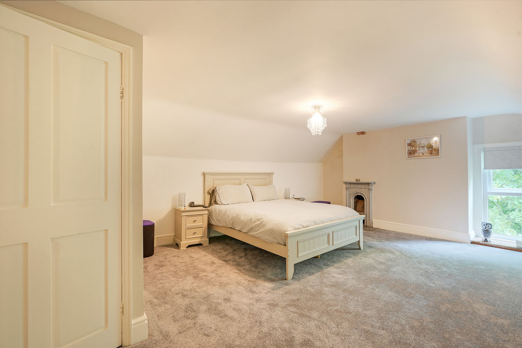 90 Southgate Eckington